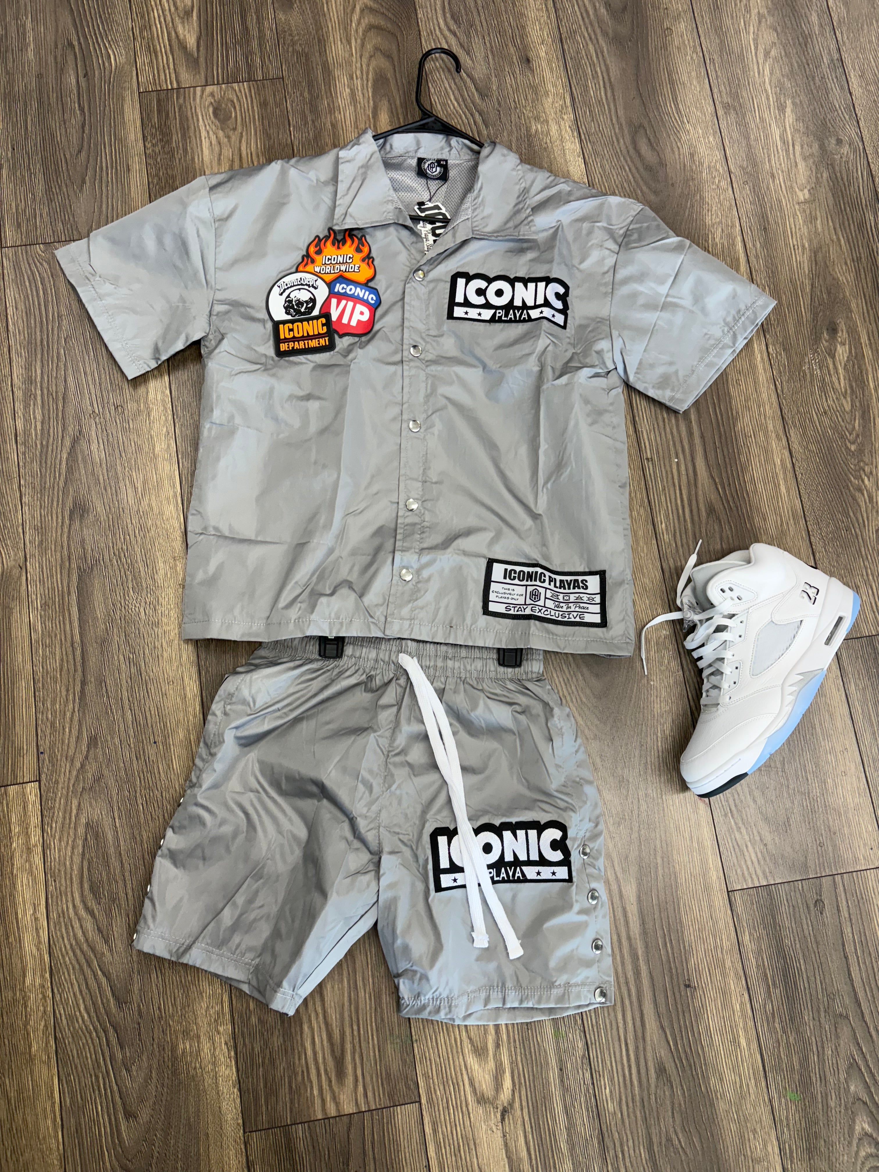 Iconic Windbreaker Set (Grey)