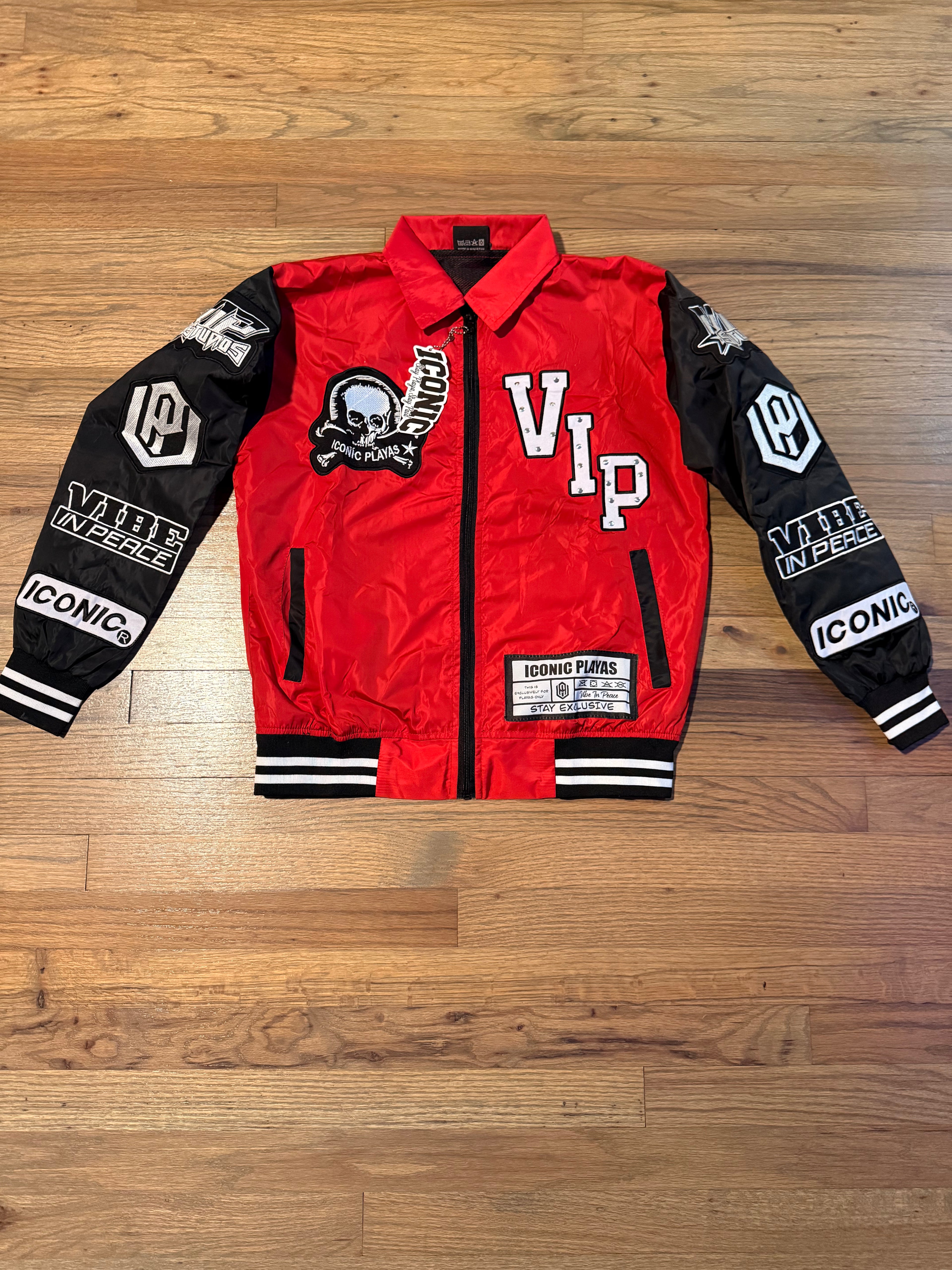 Iconic Windbreaker Varsity (Red)