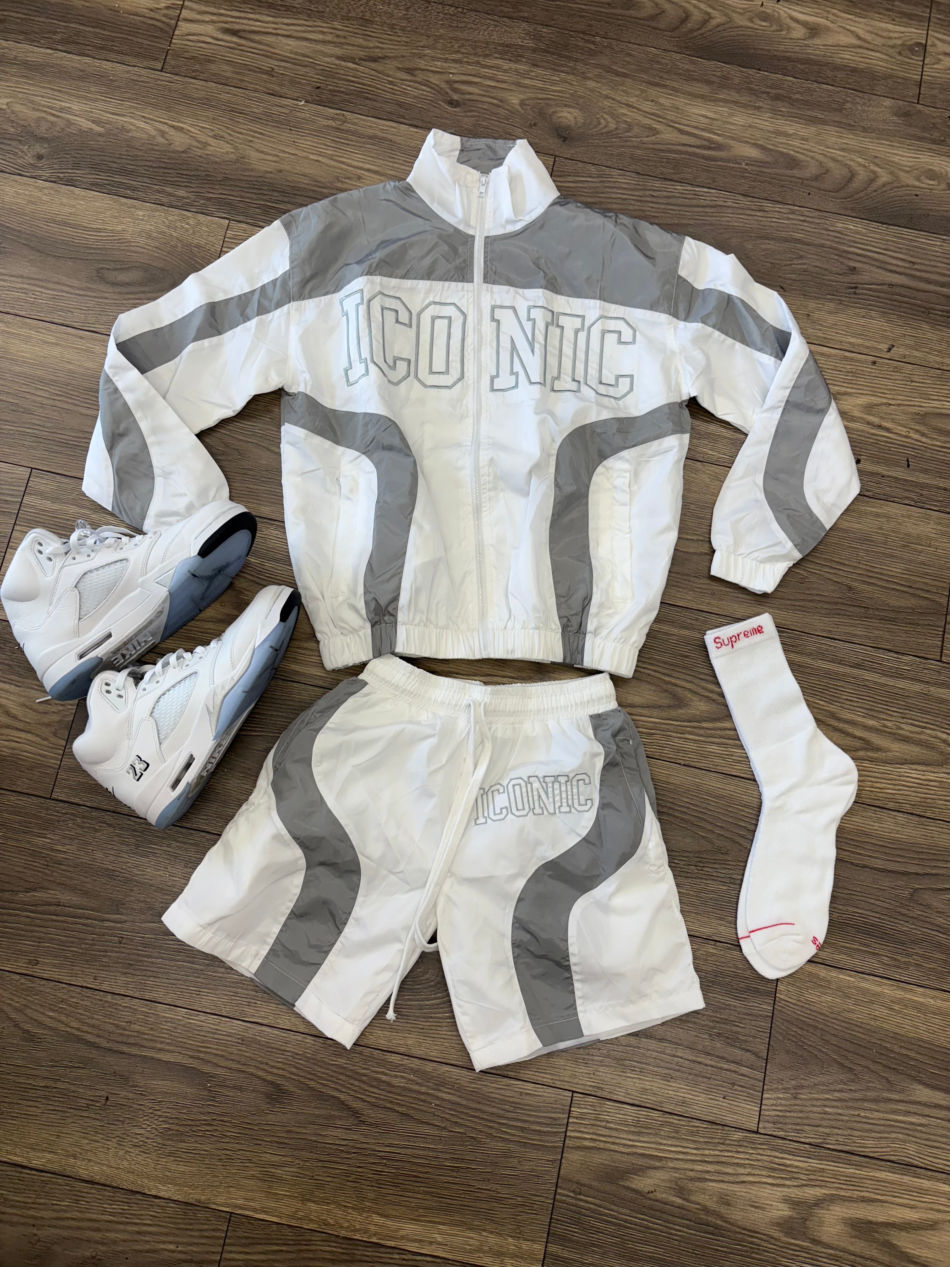 Iconic Windbreaker Set (Grey)